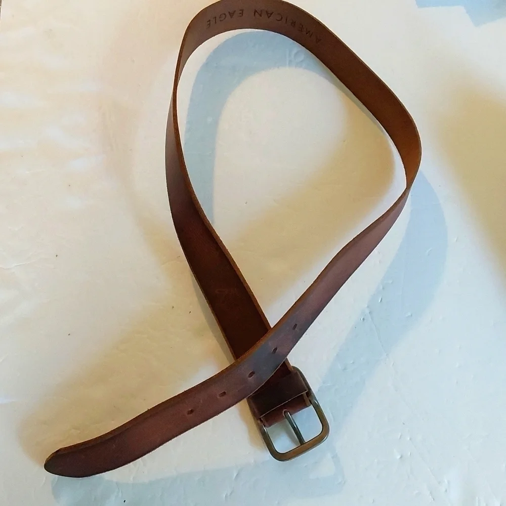 American Eagle Brown Distressed Leather BELT Neutral Minimalist Sz.M/L